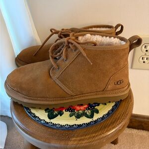 UGG Men’s Neumel - Size 9